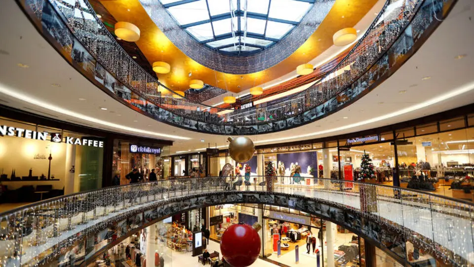 Euro Bölgesi perakende satışlarda bir yıldaki en sert düşüş