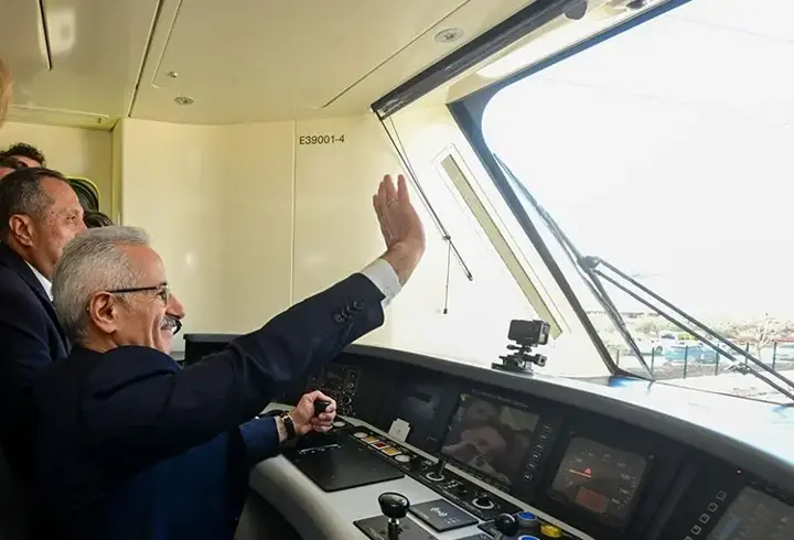 Milli banliyö tren setinin ikincisi sefer öncesi son testlerde