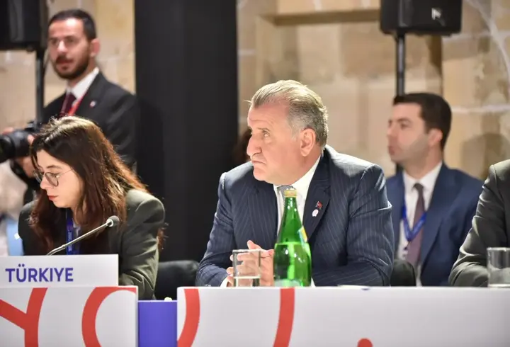 Malta’da dikkat çeken çıkış: Bakan Bak’tan Erdoğan ve Trump’a teşekkür