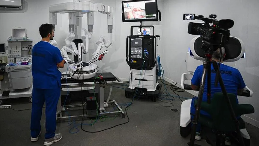 Türkiye, TCG Anadolu ile askeri gemide "robotik cerrahi" yapılabilen ilk ülke olmaya hazırlanıyor