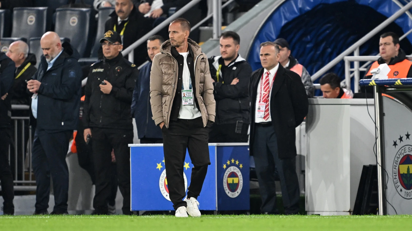 Alanyaspor Teknik Direktörü Joao Pereira: "Fenerbahçe'den İyiydik Demiyorum Ama Pozisyonlara Girdik, Bir Gol Atabilseydik Farklı Olabilirdi"