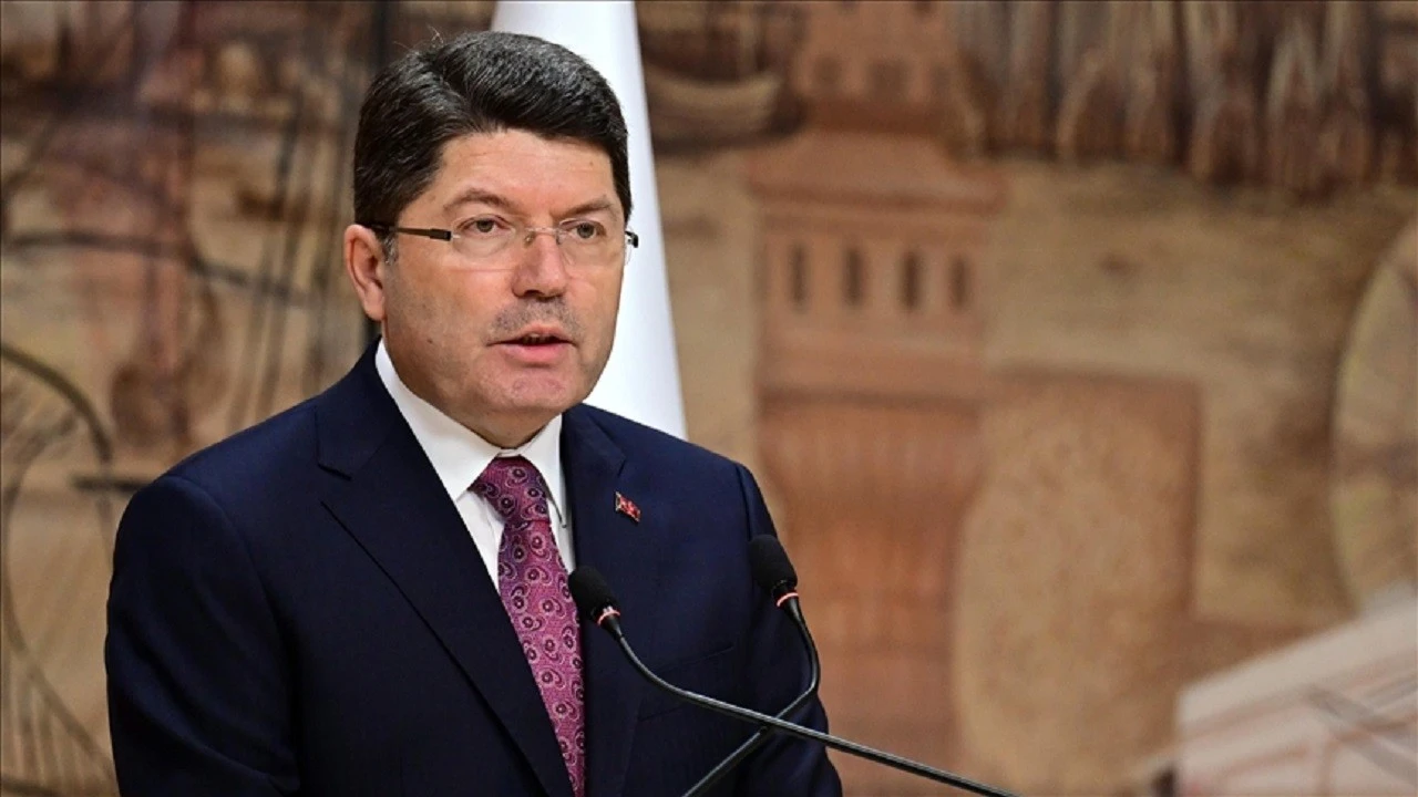 Bakan Tunç açıkladı: Suça sürüklenen çocukların cezaları artıyor mu?