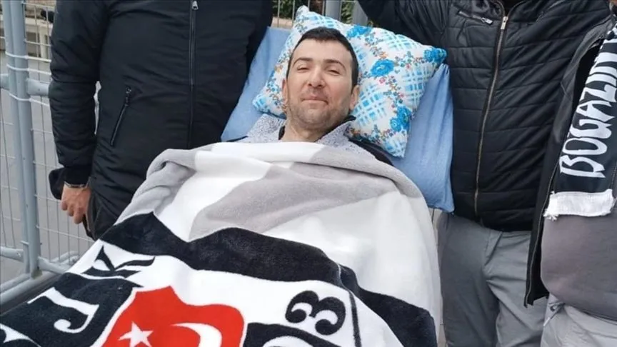 Koyu Beşiktaşlı engelli Zafer Altınışık'ın hayali gerçek olacak