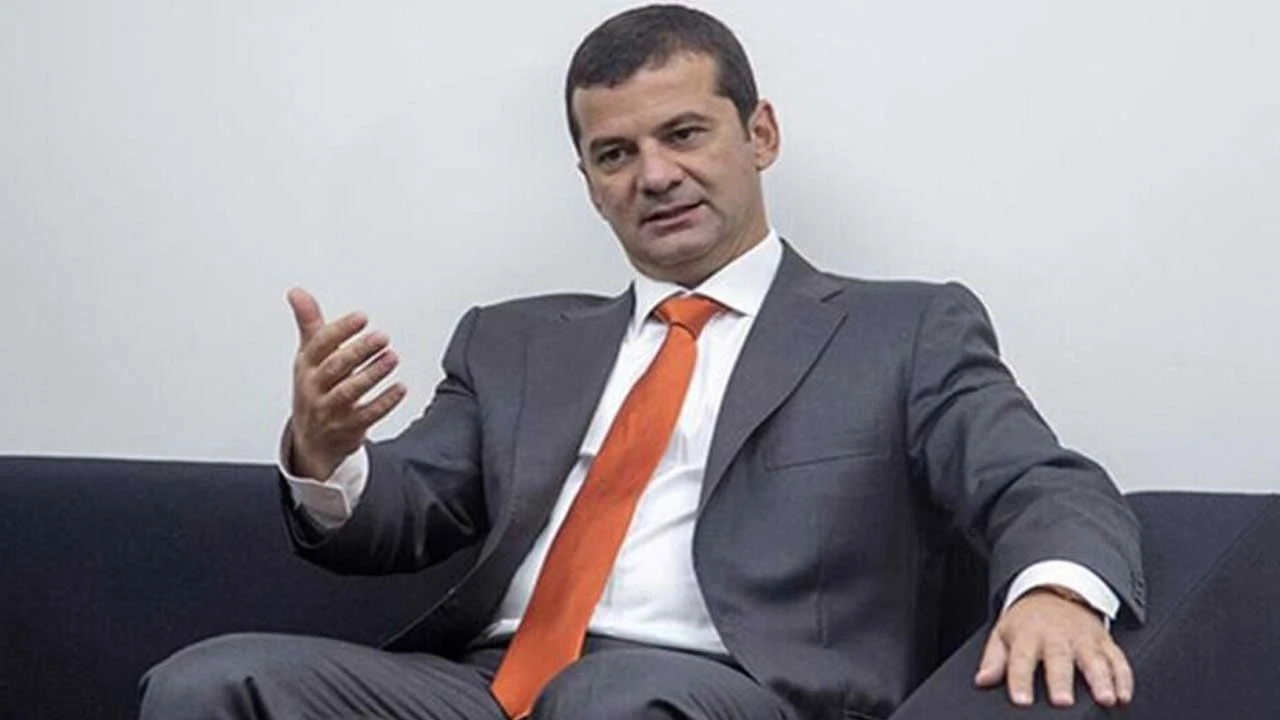 Bartu Soral kimdir? Soral Zafer Partisi'nden neden istifa etti?