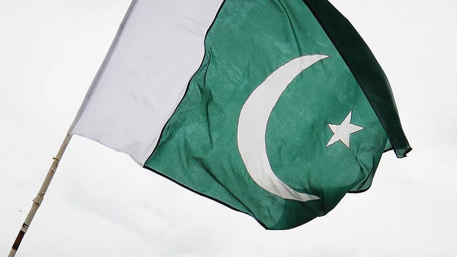 Pakistan'da ABD Büyükelçiliği önünde protesto: 9 kişi hayatını kaybetti