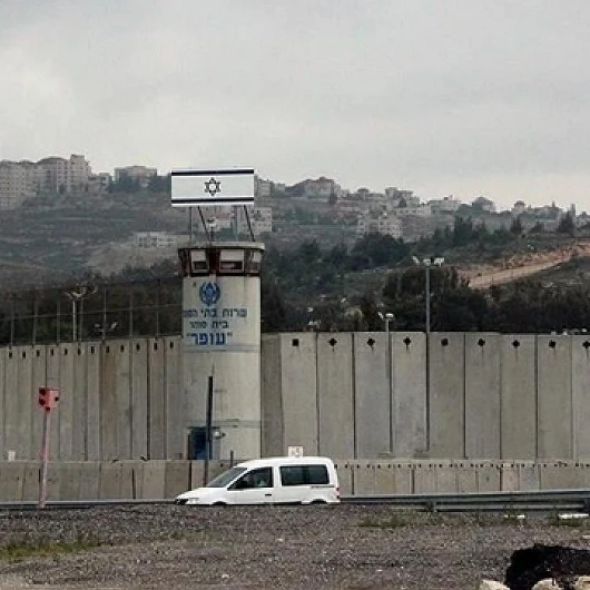 Haaretz: İsrail Cezaevi İdaresi Cezasızlık Zırhıyla Filistinlilere Zulmediyor