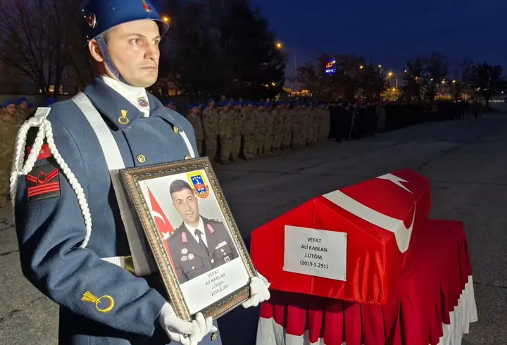 İlçe Jandarma Komutanı Üsteğmen Kablan, silah kazasında hayatını kaybetti