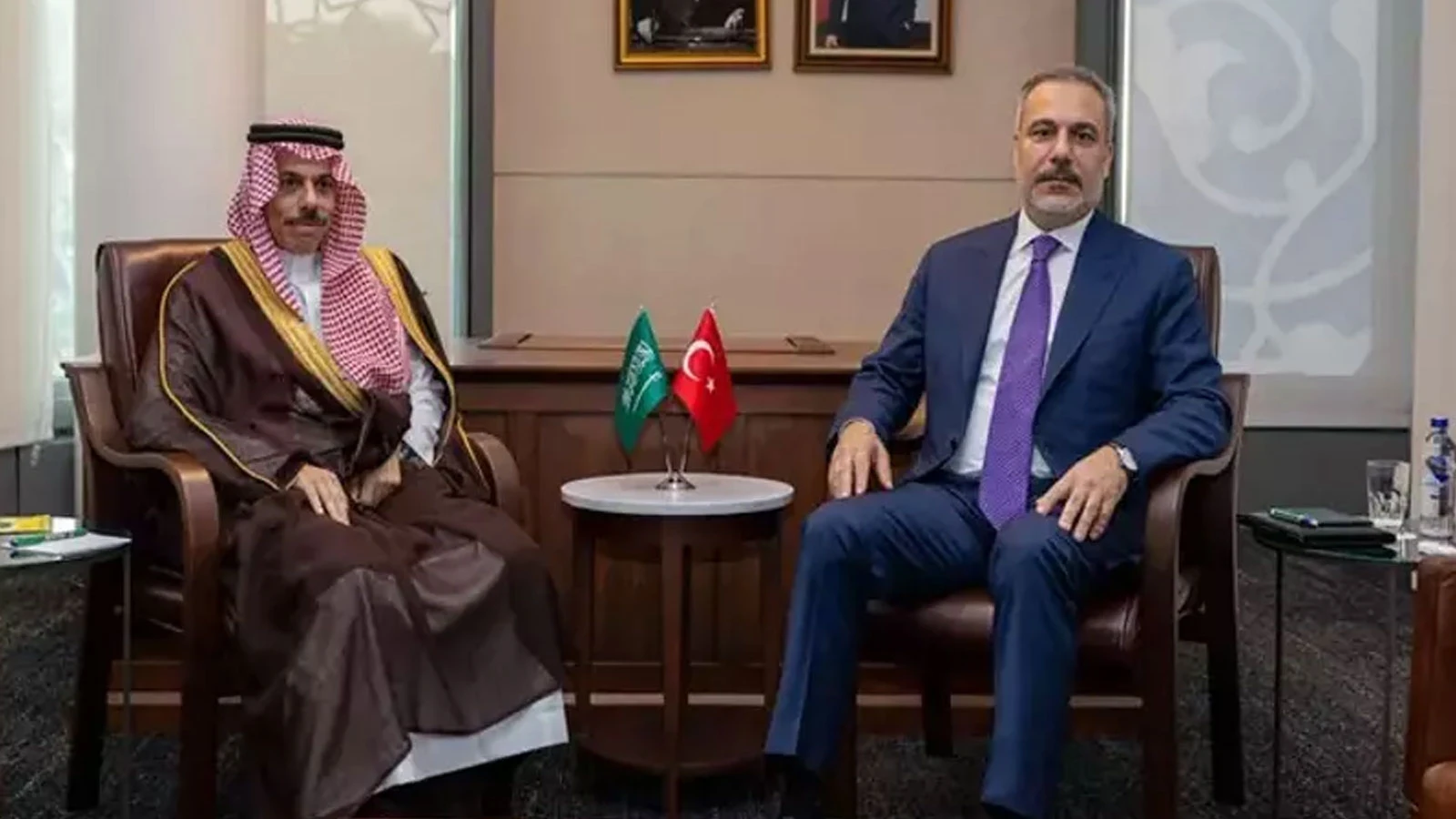 Dışişleri Bakanı Hakan Fidan Suudi Arabistanlı mevkidaşı bin Ferhan ile görüştü