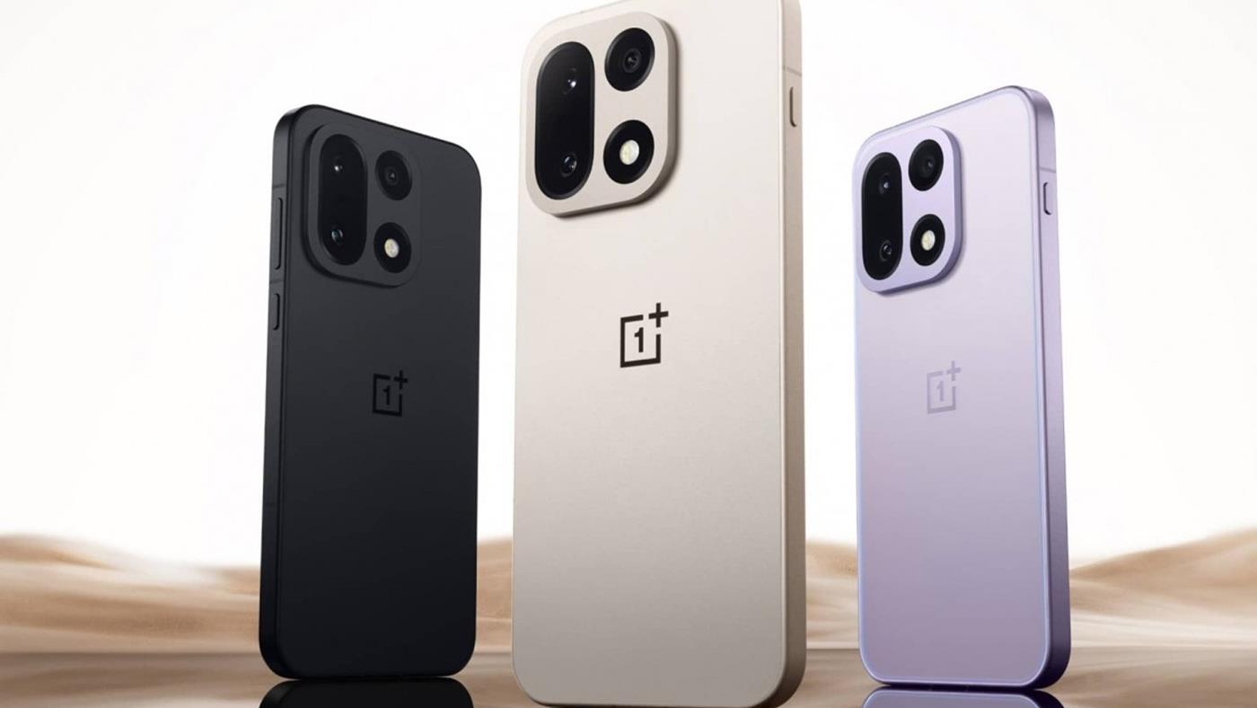 OnePlus 15 tanıtıldı: Snapdragon 8 Elite Gen 5, 165 Hz ekran ve 7.300 mAh batarya