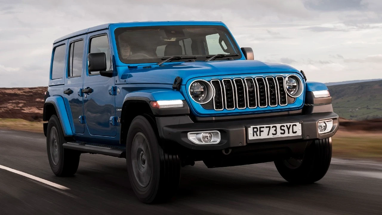 320 bin Jeep'i geri çağırdı: Araçlarınızı dışarıda park edin
