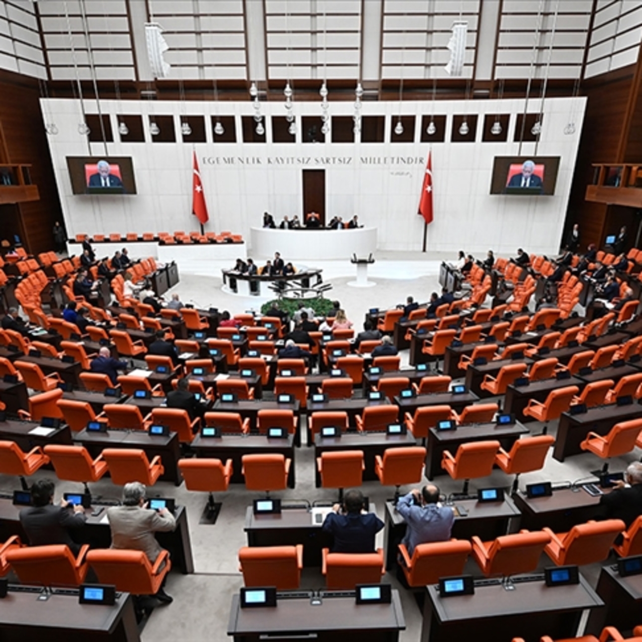 Vergi düzenlemelerini içeren kanun teklifi kabul edildi