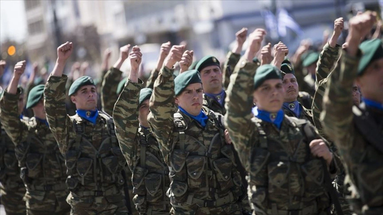 Yunanistan'dan savunma bütçesini 30 milyar euroya çıkaran hamle