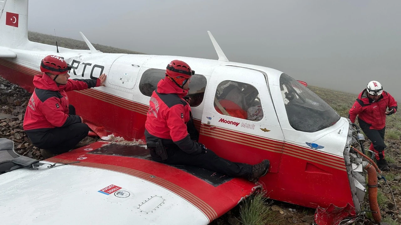 Kaçkar Dağları'na düşen uçağın pilotu dünya turuna çıkmıştı