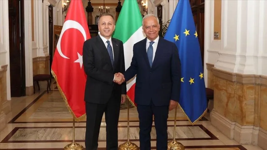 Bakan Yerlikaya, İtalya İçişleri Bakanı Piantedosi ile görüştü