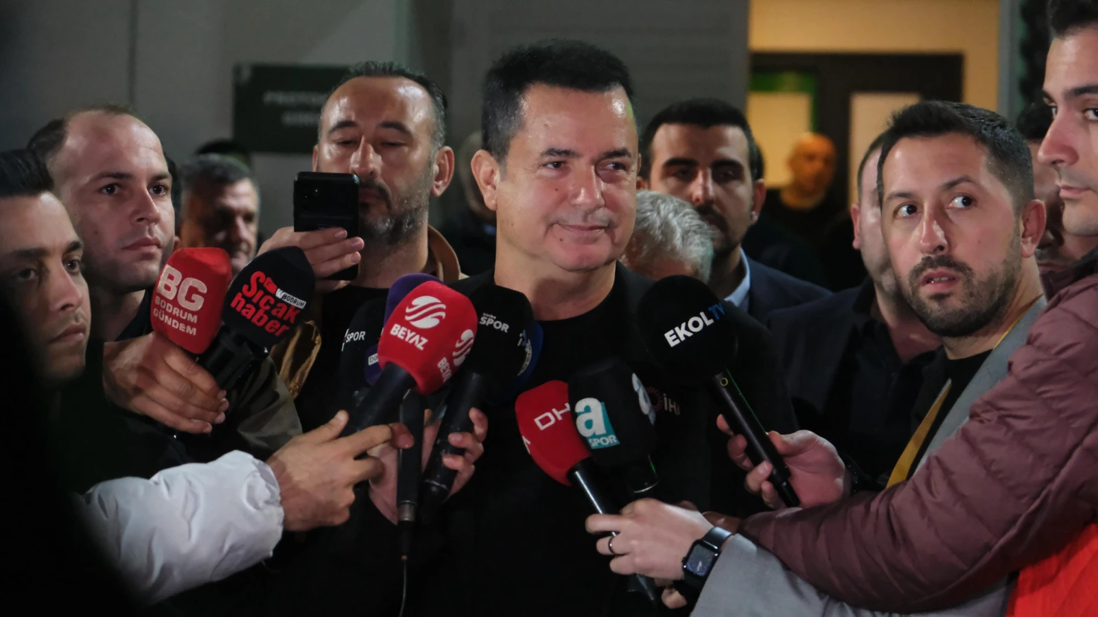 Fenerbahçe Asbaşkanı Acun Ilıcalı: Her maçta yabancı hakem istiyoruz