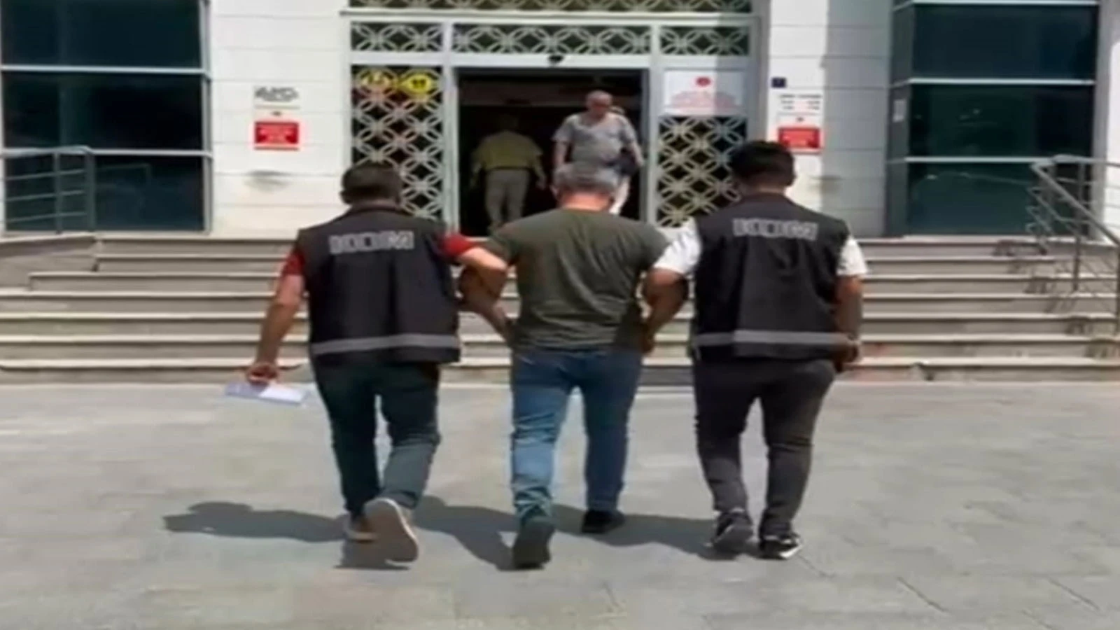 Kadın gazeteciye tehdit iddiasında 1 tutuklama