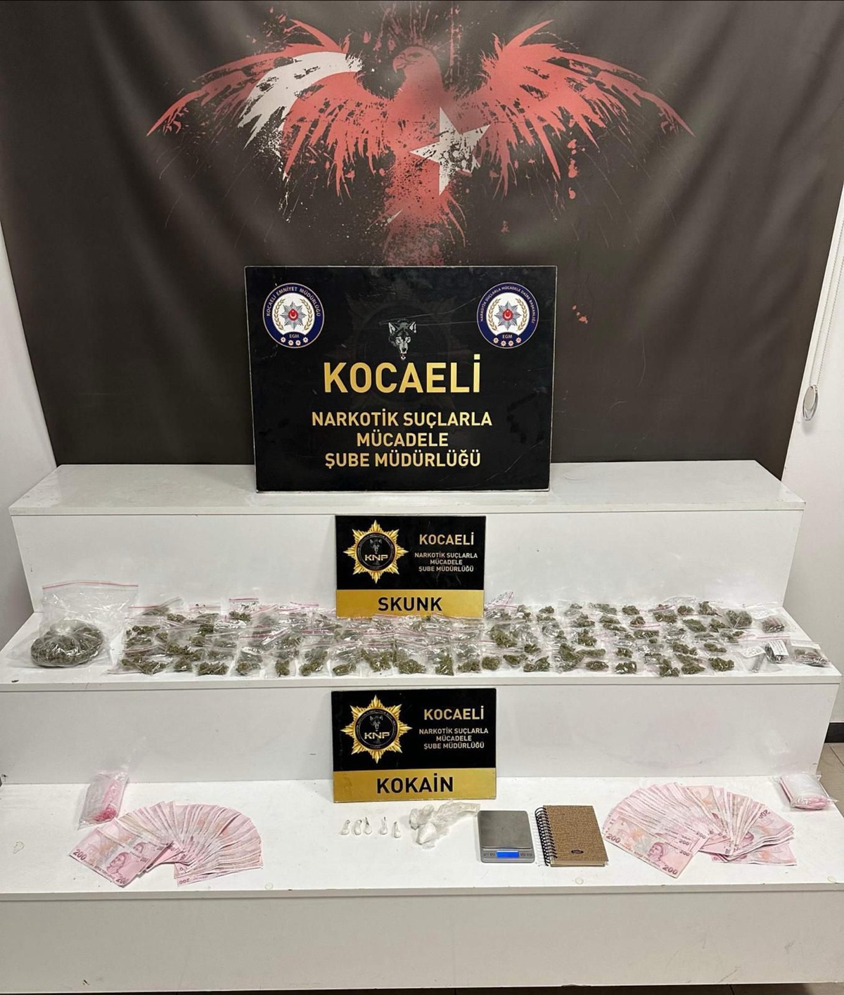 Kocaeli'de Narkotik Operasyonu: 5 Tutuklama