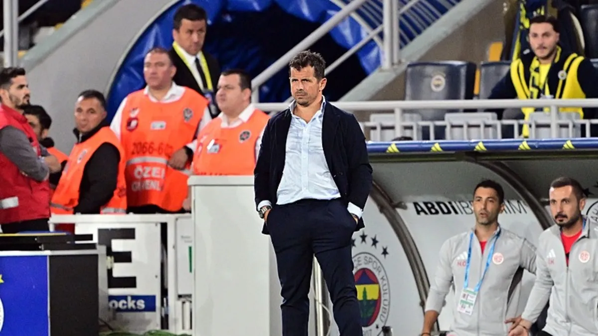 Emre Belözoğlu'dan maç sonu dikkat çeken açıklama! "Adımın Fenerbahçe ile geçmesi..."