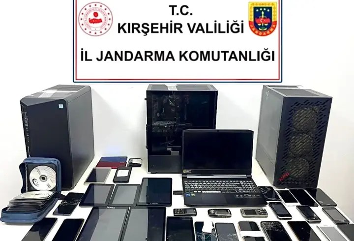 Kırşehir merkezli 6 ilde dolandırıcılık operasyonu: 14 gözaltı