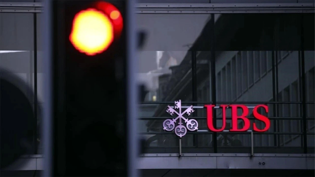UBS'ten petrol için temkinli düşüş beklentisi