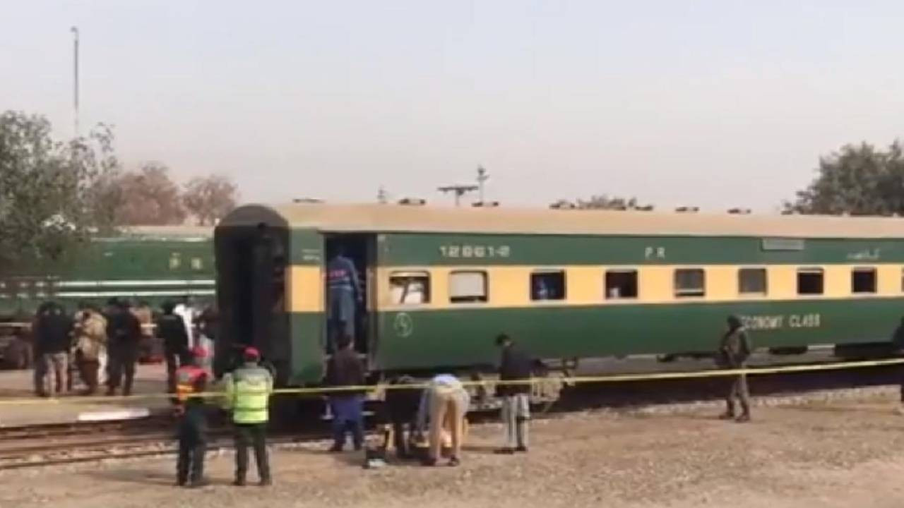 Son dakika: Pakistan’da trene silahlı saldırı! 400 yolcu rehin alındı