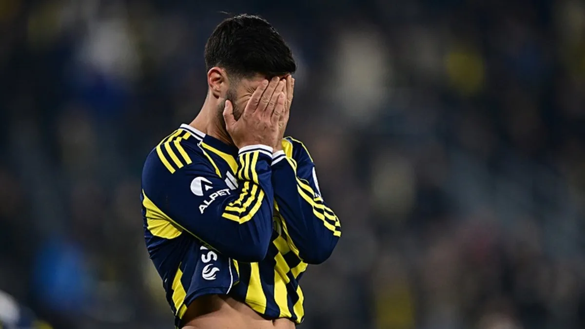 Fenerbahçe evinde Kasımpaşa ile berabere kaldı! (İŞTE MAÇIN ÖZETİ)