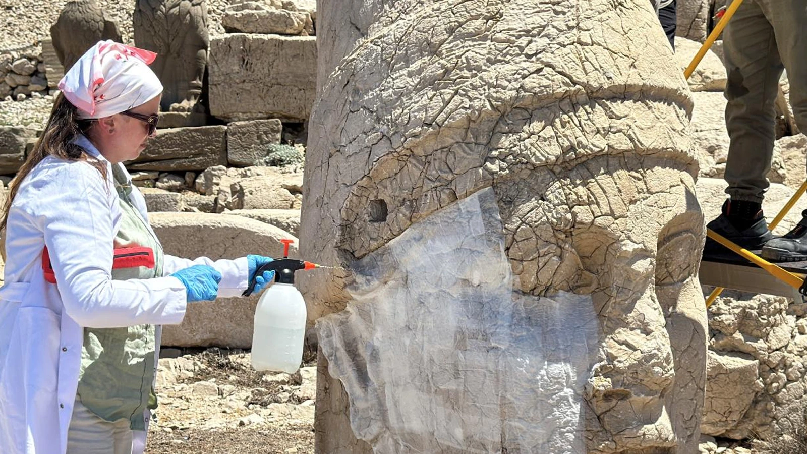 Nemrut Dağı'ndaki simge eserler nano kireçle korunacak