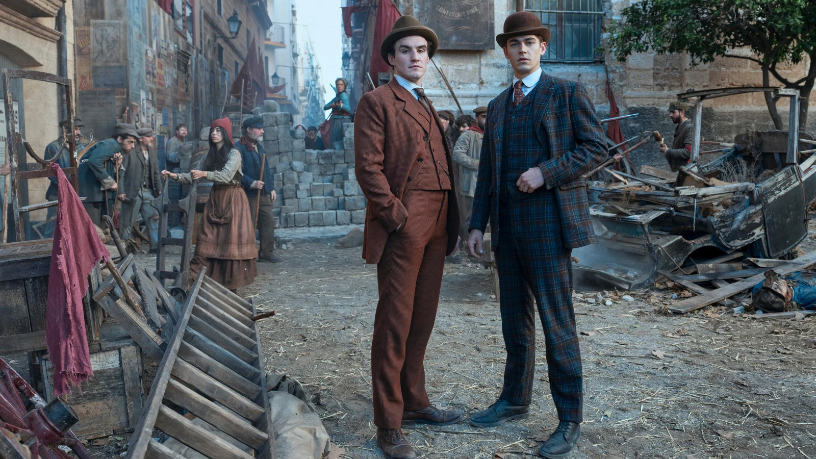 Efsane geri geliyor! Guy Ritchie'nin Young Sherlock dizisinden ilk görseller paylaşıldı