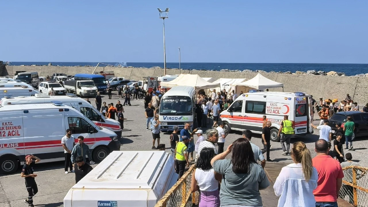 Son dakika... KKTC açıklarında yolcu gemisi battı: 8 kişi hayatını kaybetti