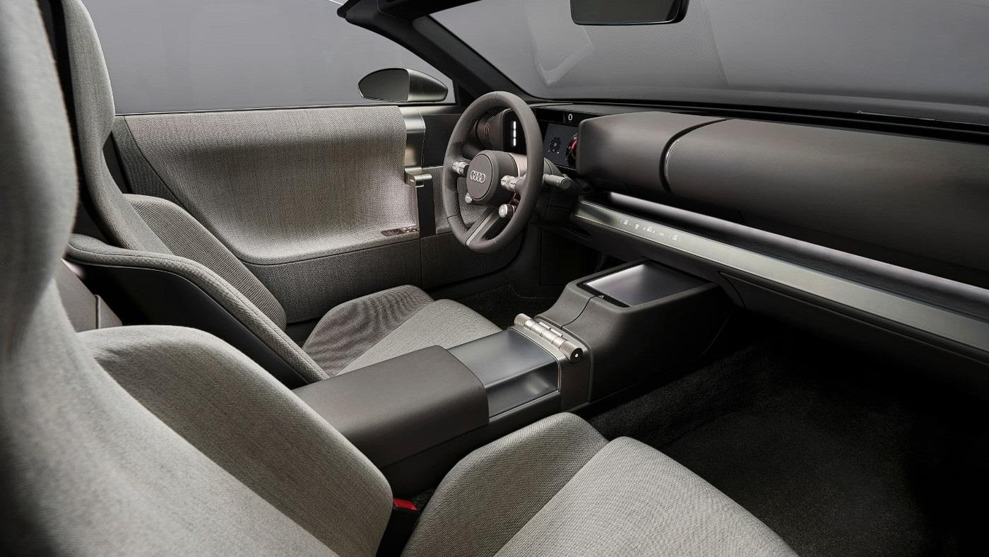 Audi, gelecek modellerde büyük ekranlara veda ediyor