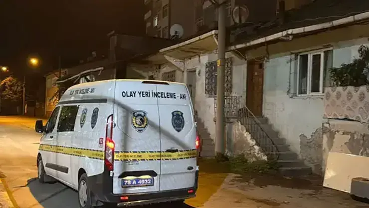 Karabük'te Kız Arkadaşı Tarafından Bıçaklanan Erkek Ağır Yaralandı