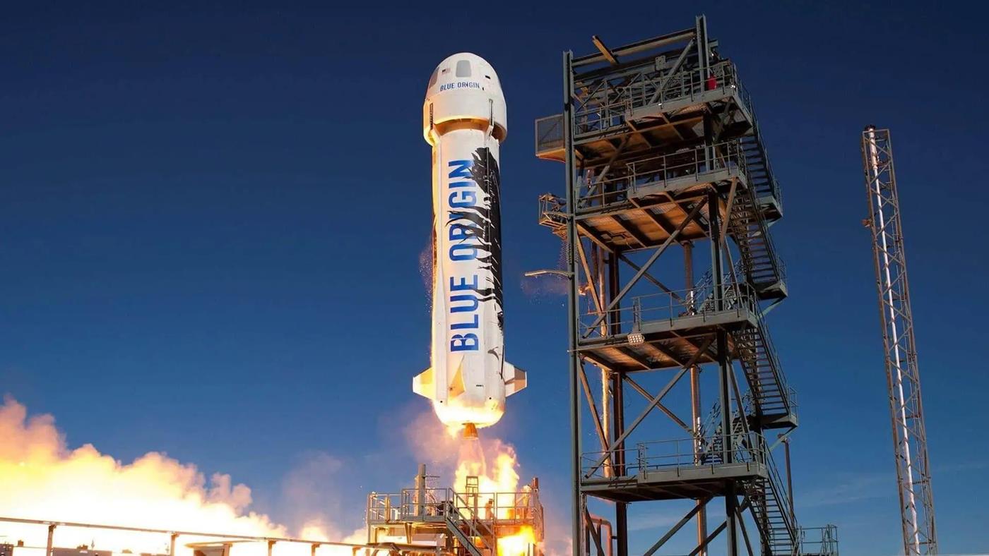 Jeff Bezos uzay turizmine ara verdi: Tek hedef Ay görevleri
