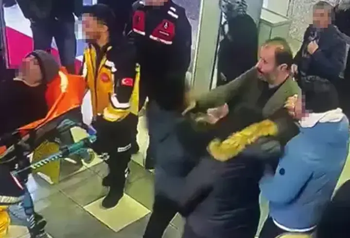 Hastane müdür yardımcısı, kendisini darbettiği iddiasıyla sendika başkanından şikayetçi oldu