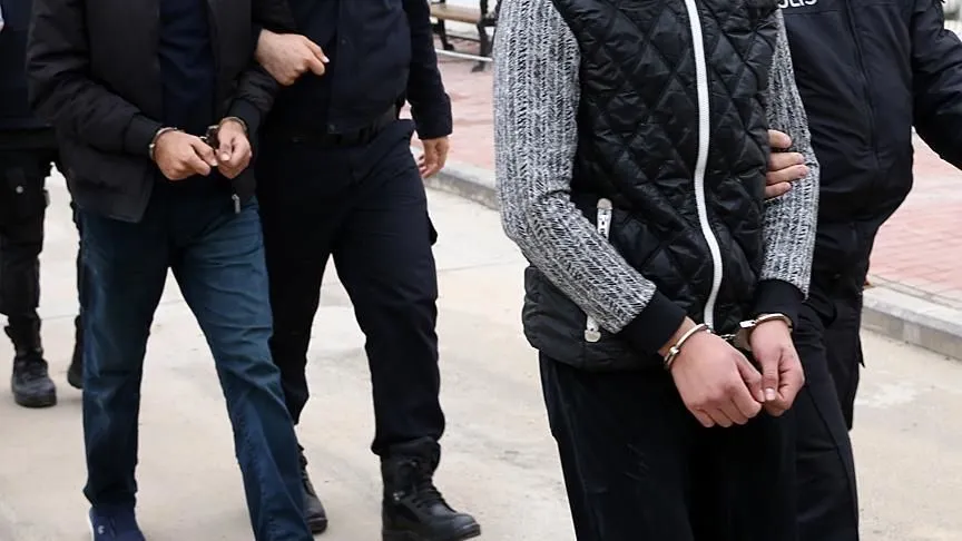 İstanbul merkezli 11 ildeki "change" araç operasyonunda 40 zanlı yakalandı
