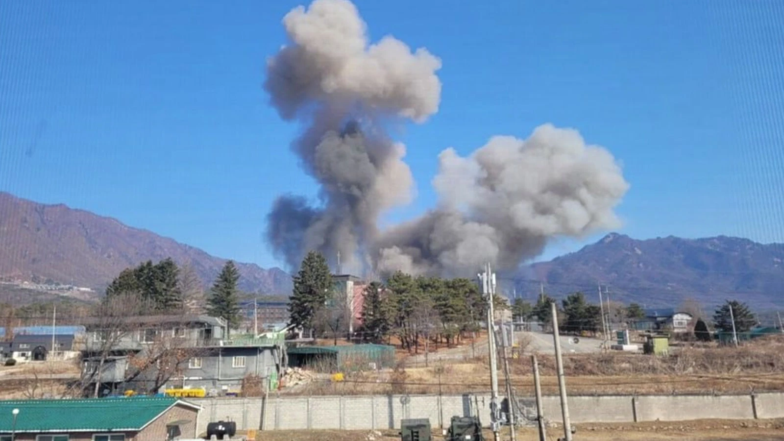 Güney Kore’deki yerleşim bölgesine bombalar yağdı!
