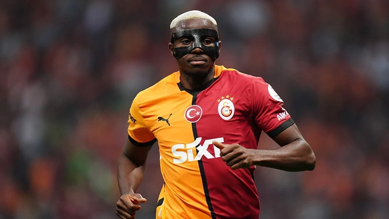 Victor Osimhen'in ameliyat edildi