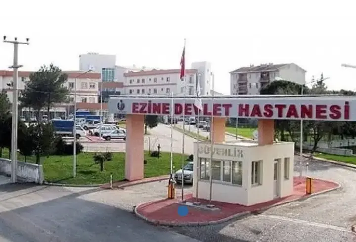 Çanakkale’de 26 öğrenci gıda zehirlenmesi şüphesiyle hastaneye kaldırıldı