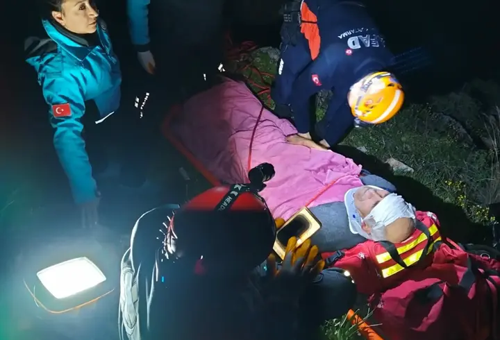 Kaybolan Alzheimer hastası sarp arazide, termal kameralı dronla bulundu