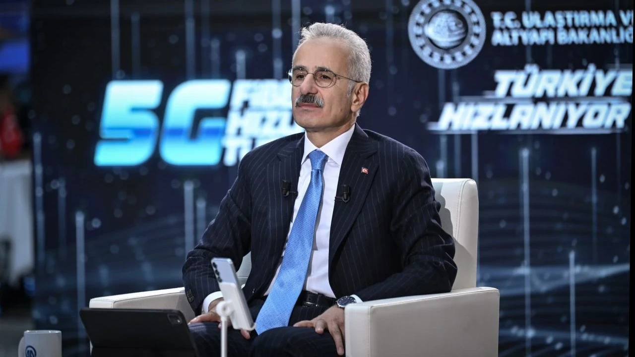 Bakan Uraloğlu: Türkiye’nin fiber ağı 657 bin kilometreye ulaştı