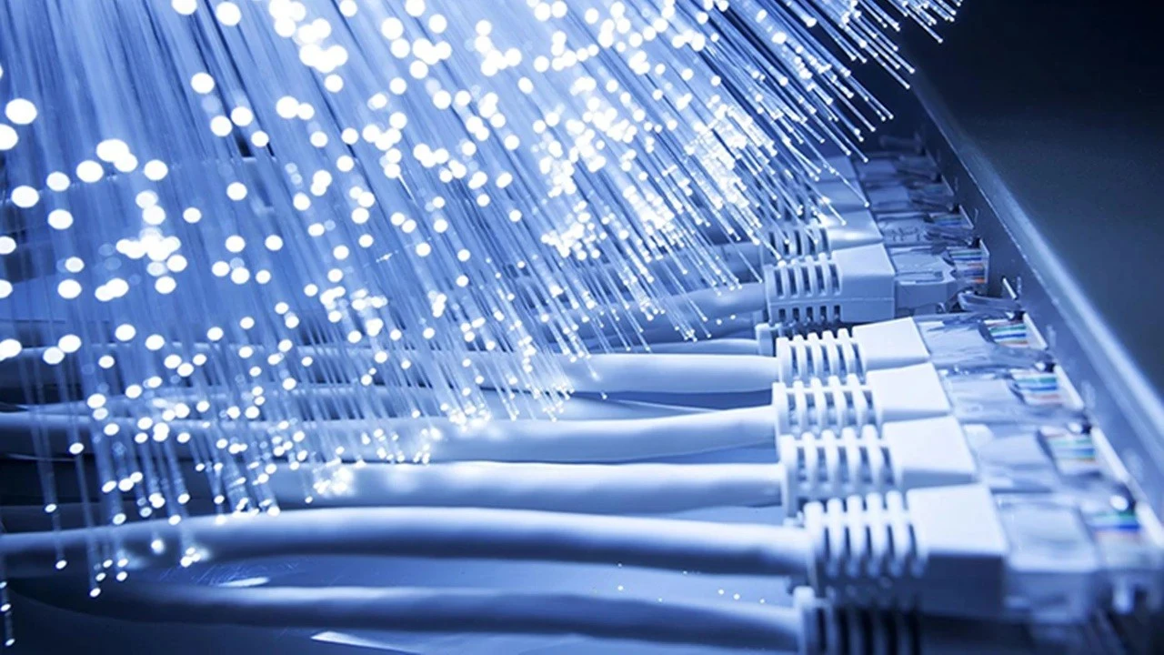 Fiberde 4 milyar dolarlık sözleşme masada: Gözler yeniden Türk Telekom'da