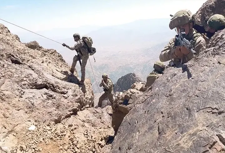 PKK Türkiye'den gözetim altında ayrıldı