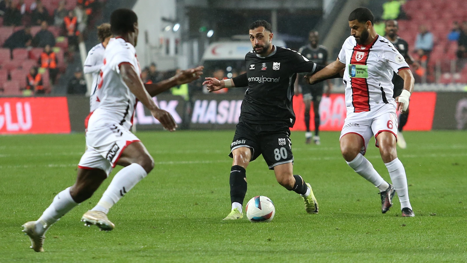 Sivasspor, Süper Lig'e veda eden 3. takım oldu