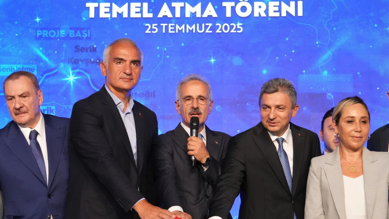 Bakan Ersoy: Artık Antalya'dan her yere ulaşmak daha kolay olacak!