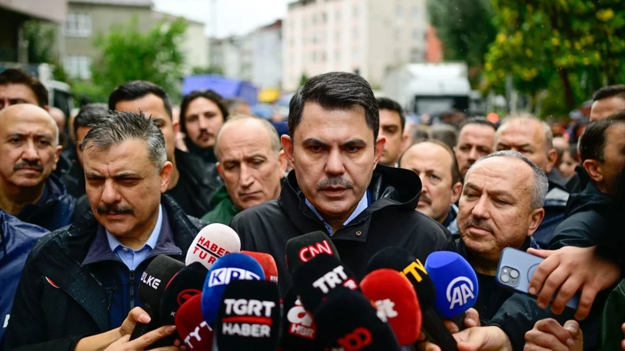 Bakan Kurum’dan İstanbul’daki Sele İlişkin Açıklama: Sorunun Kaynağı Kapalı Dere Ve Çarpık Kentleşme