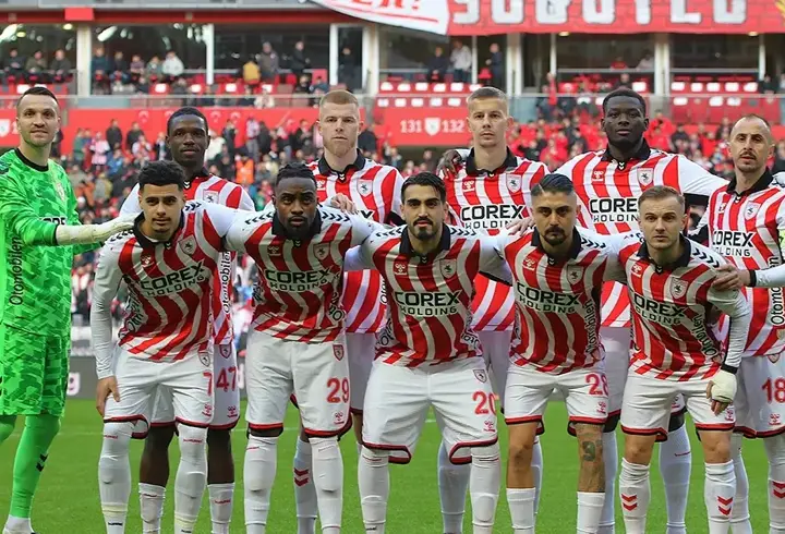 Samsunspor, UEFA kadrosunu güncelledi