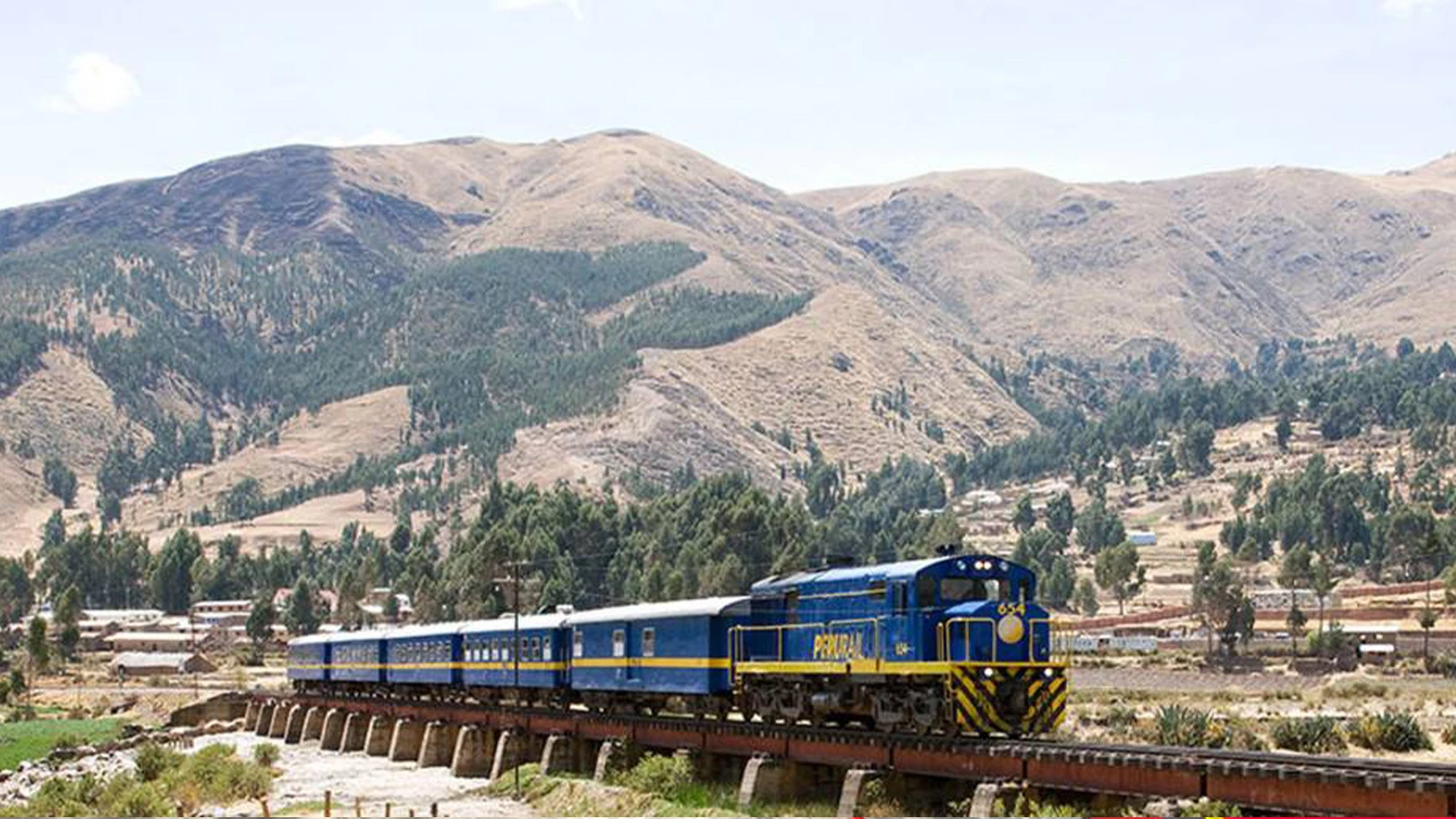 Peru'da iki tren çarpıştı: Ölü ve yaralılar var