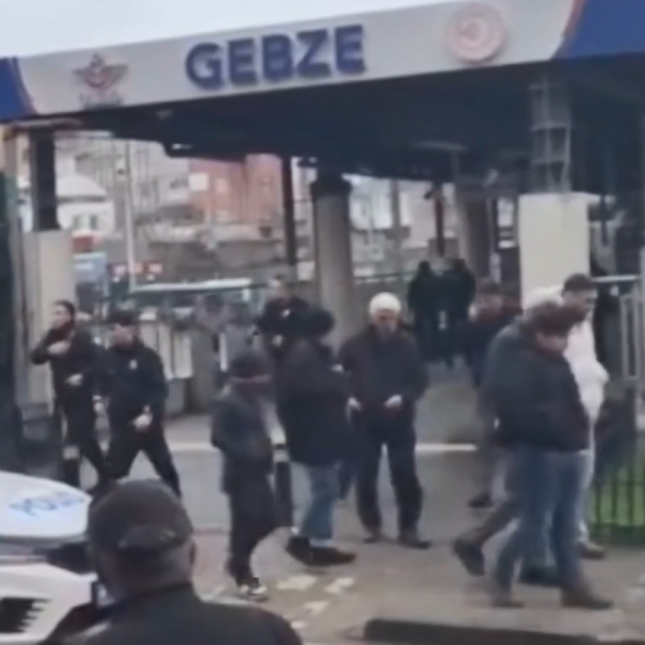 Tren istasyonunda kadın cinayeti!