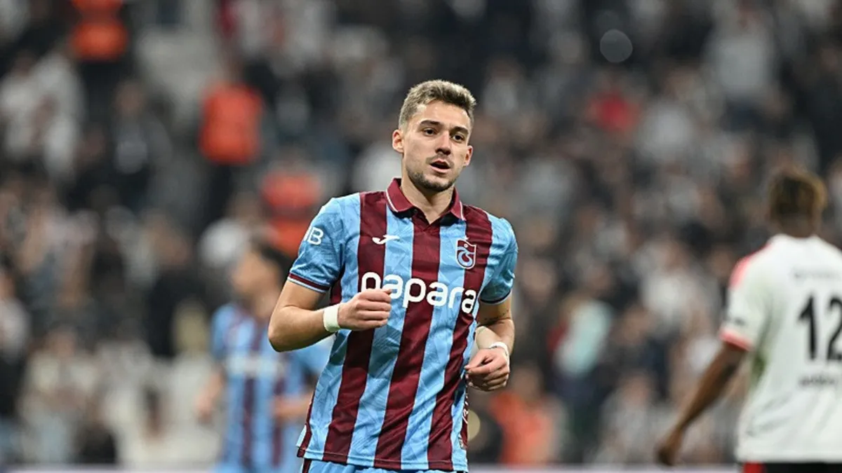 Trabzonspor Ernest Muçi'nin transferini KAP'a bildirdi!