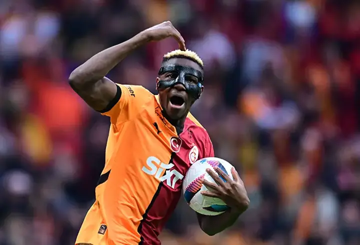 Galatasaray’da Osimhen heyecanı: Tarihi transfer resmileşiyor!