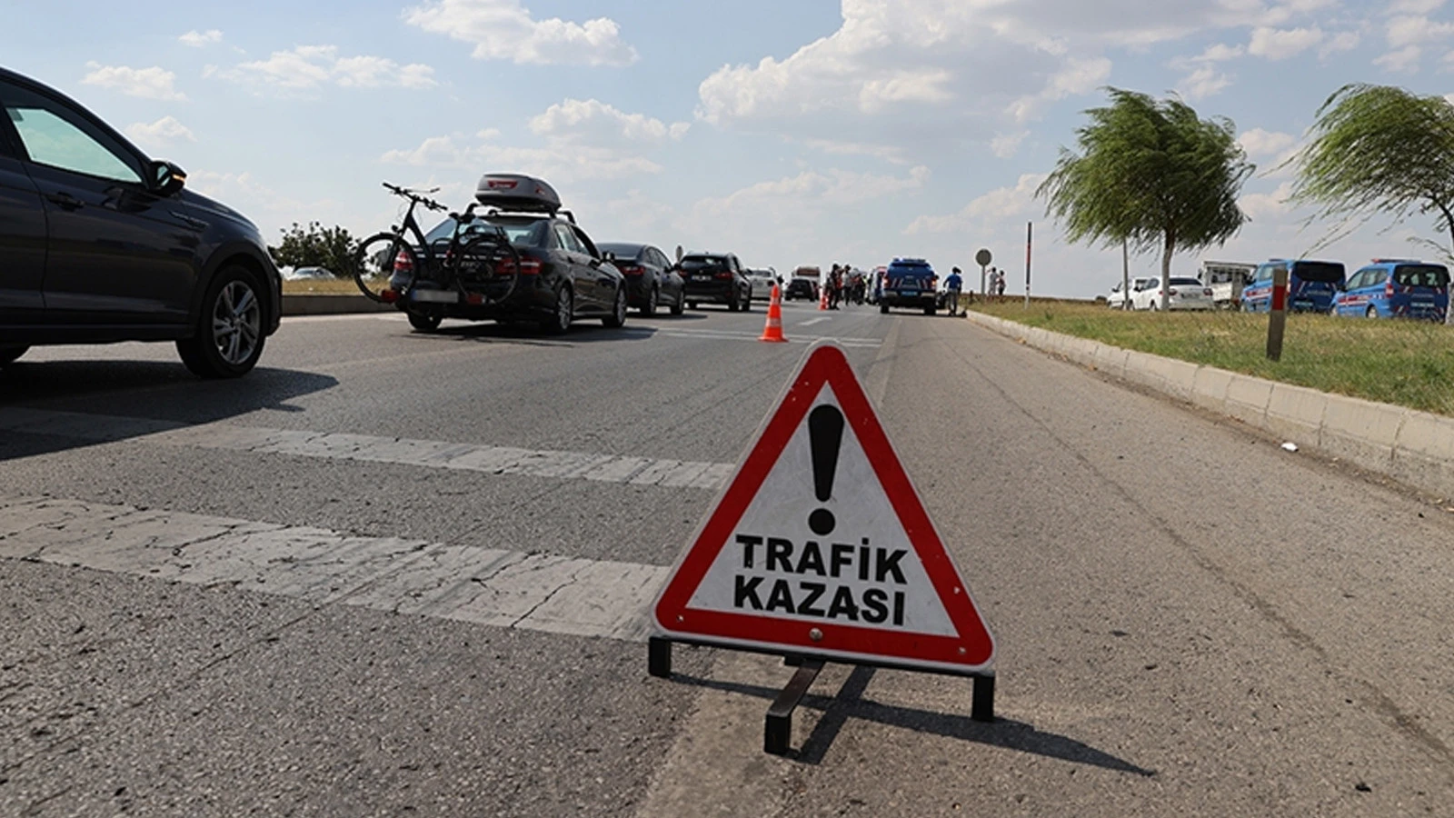 Uşak'ta acı olay! Feci kaza baba ile kızını hayattan kopardı
